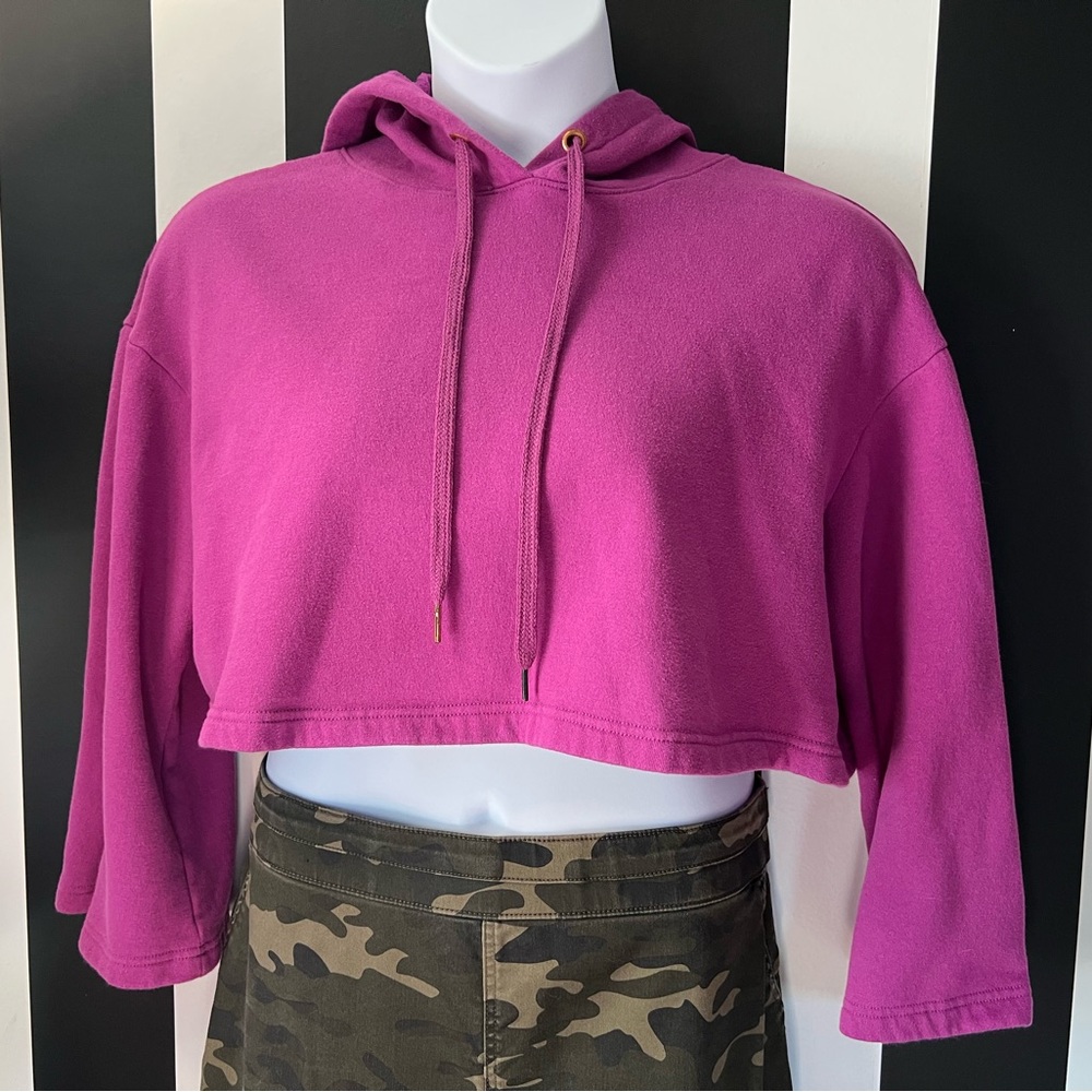 Vibrant Pink Fuchsia Cropped Hoodie with Bell Sleeves; Sz 14 US; 18 UK